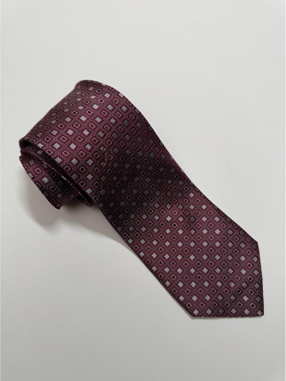 100% Silk Stafford Tie In Maroon‎